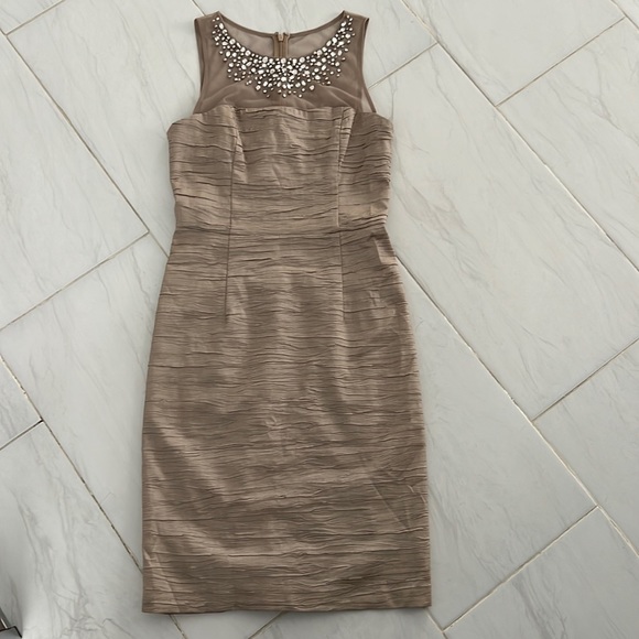 Eliza J Dresses & Skirts - Eliza J womens Metallic Sheath Dress